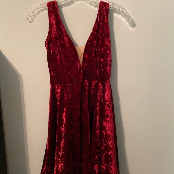 Velvet dress - Picture 2 of 5